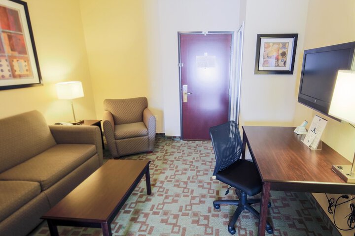 Room 15 of 27