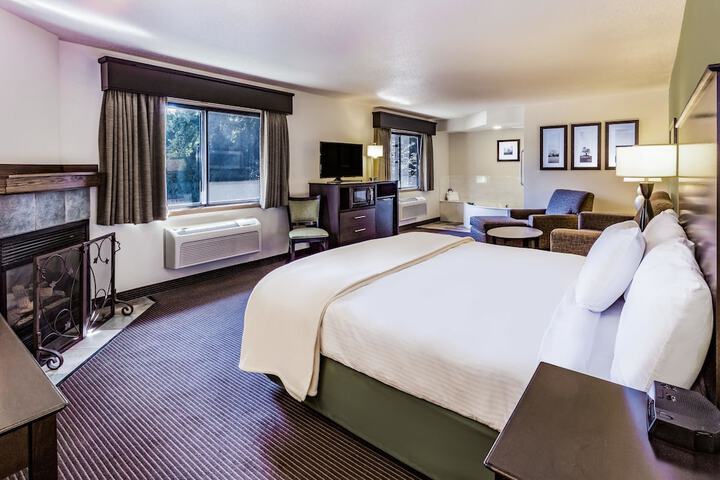 Room 14 of 25