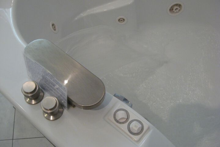 Hot Tub 96 of 112