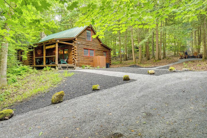 Lake & Beach Access at Lake Luzerne Cabin!