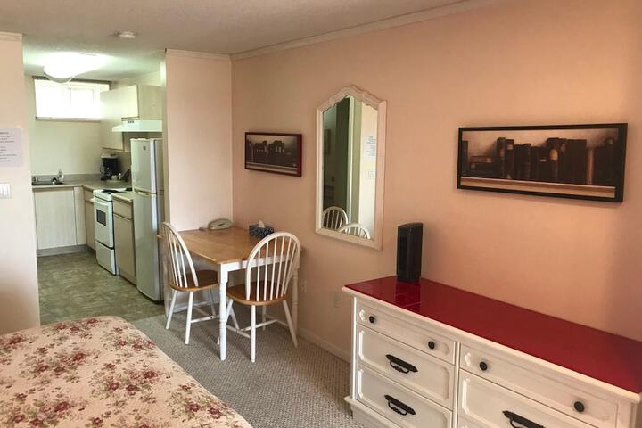 Room 61 of 82