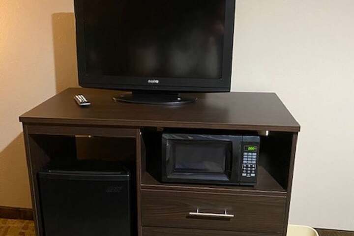 Room 12 of 30