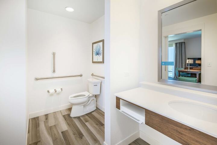 Hampton Inn & Suites Panama City Beach-Beachfront