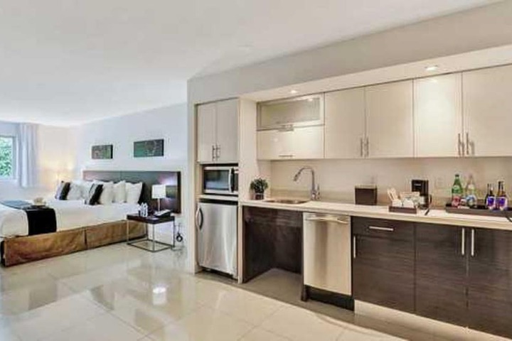 Beach Haus Bal Harbour