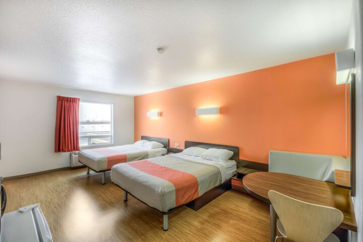 Room 48 of 93