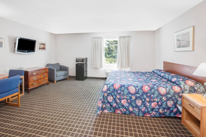 Room 33 of 44