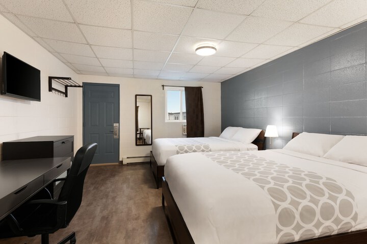 Room 27 of 29