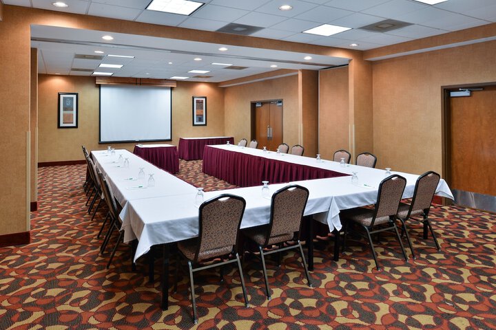 Holiday Inn Martinsburg by IHG