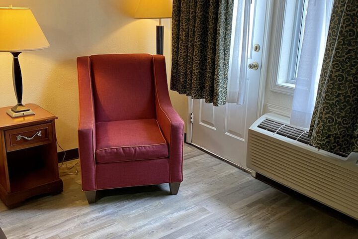 Room 41 of 44