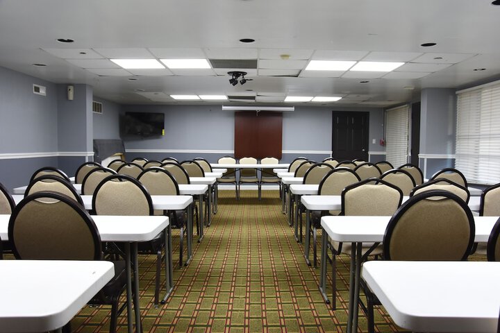 Days Inn by Wyndham Lebanon