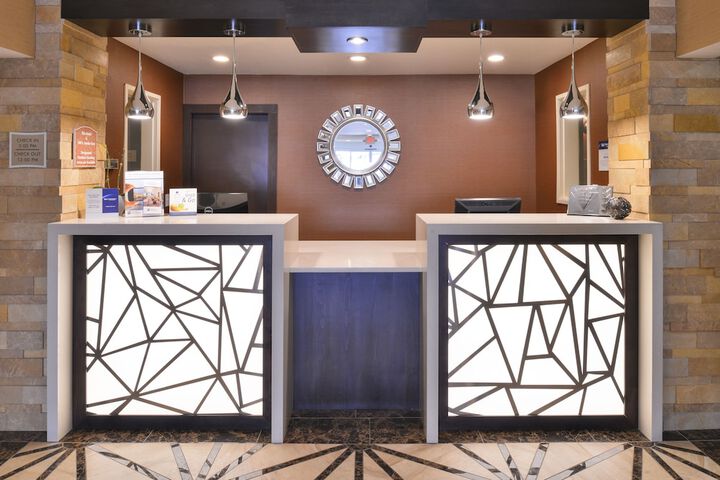 Hotel Interior 10 of 42