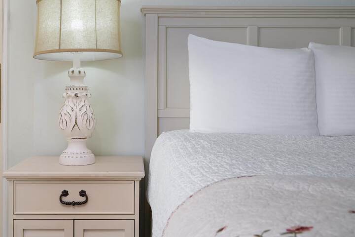 Best Western Grandmas Feather Bed