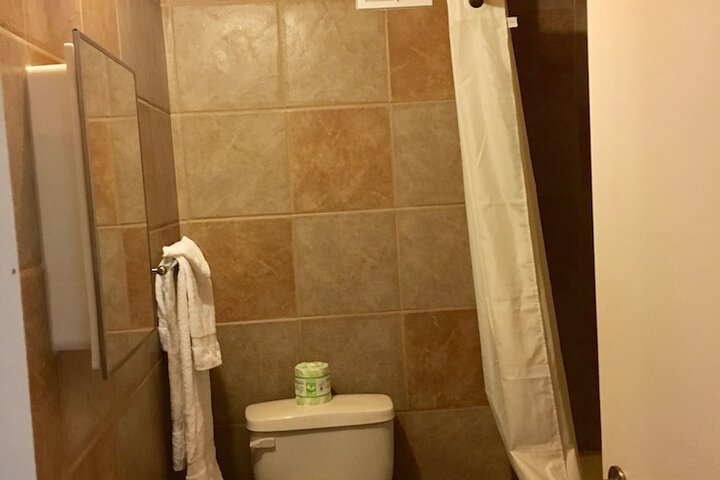 Room 13 of 22