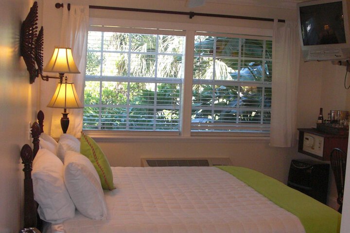 Room 158 of 392