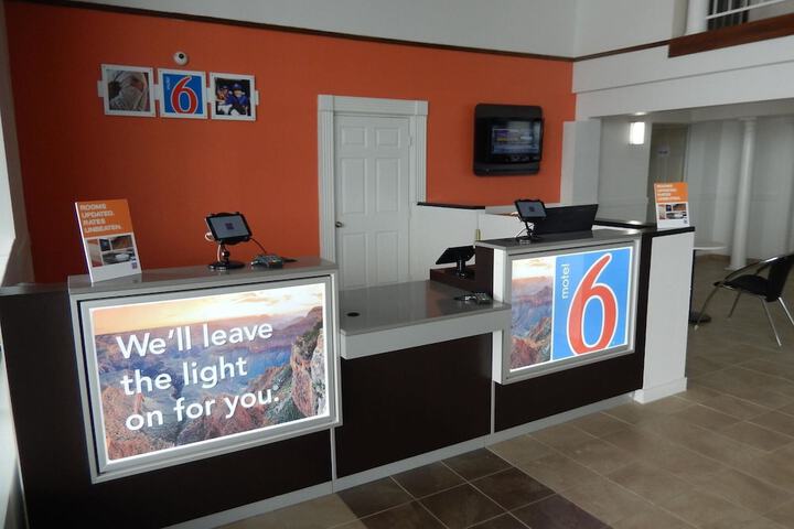 Motel 6 Portland TX