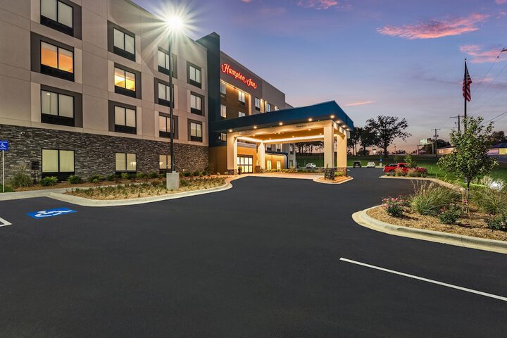 Hotel 2 of 33