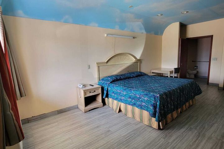 Room 12 of 12