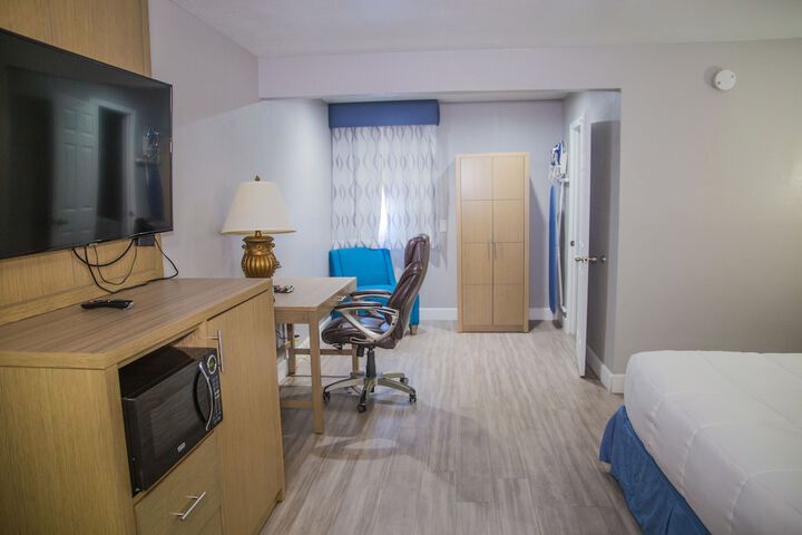 Room 40 of 51