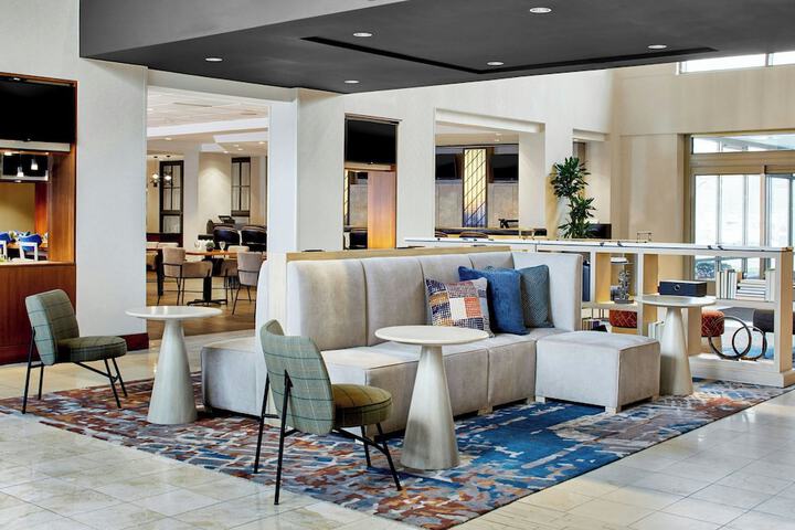 Hotel Interior 9 of 77