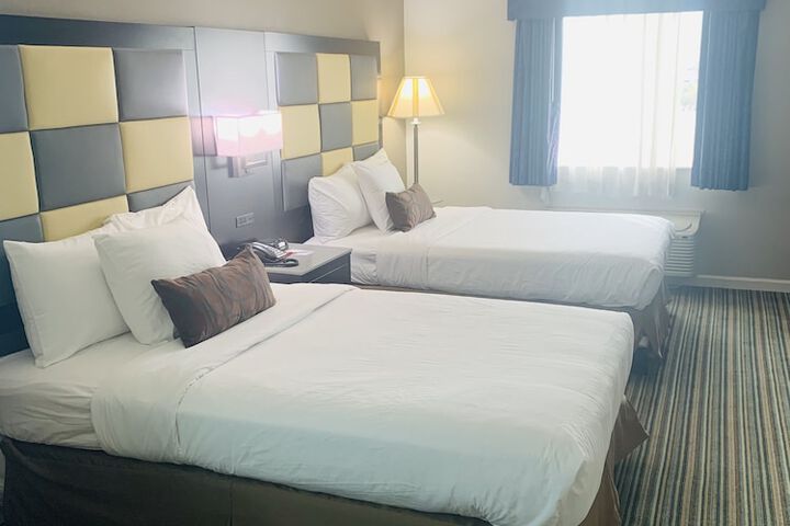 Room 12 of 23