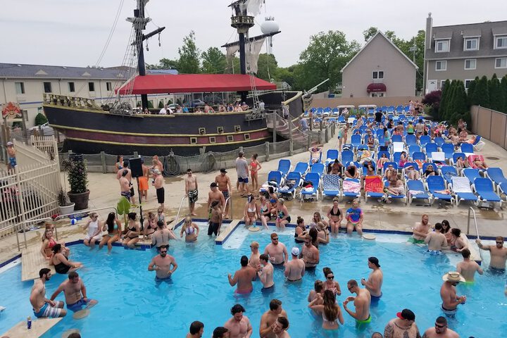 Pool 8 of 29