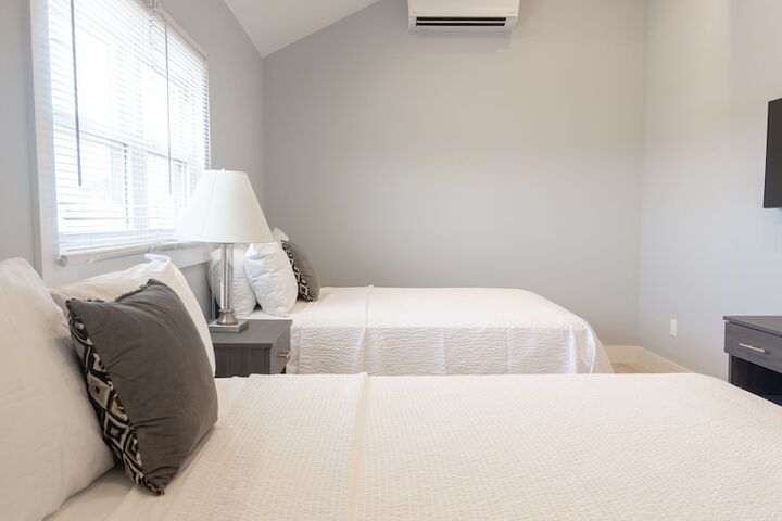 Room 43 of 50