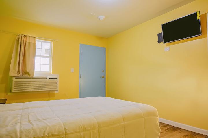 Hotel O Markham IL near Harvey / Tinley Park