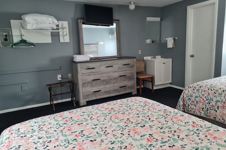 Room 16 of 27