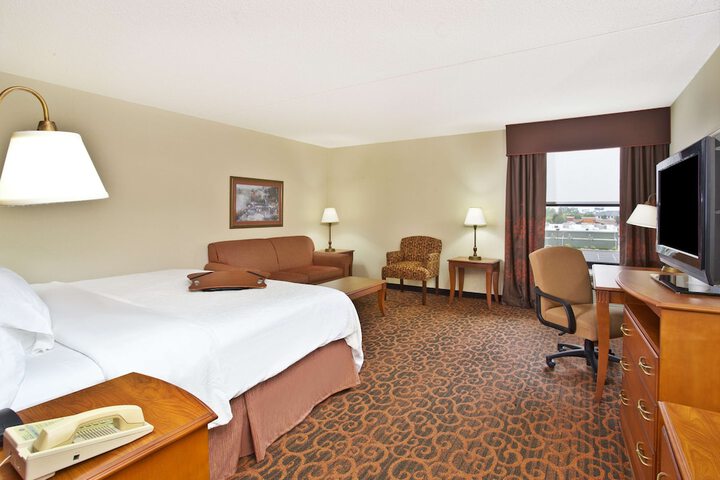 Room 9 of 14