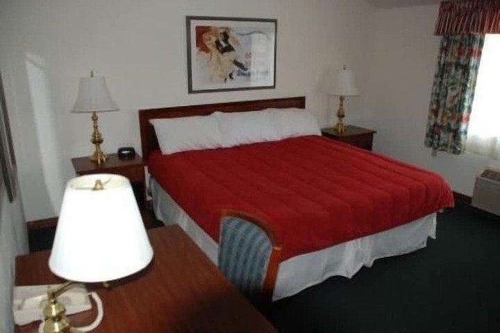 Room 8 of 30