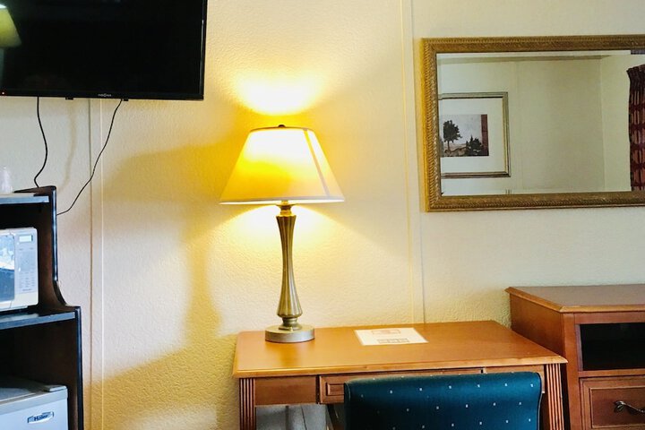 Room 49 of 66
