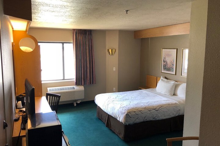 Room 15 of 29