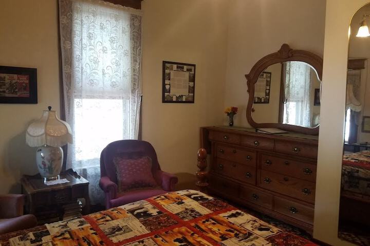 Room 49 of 77