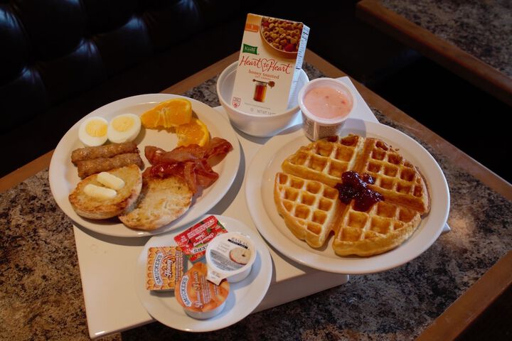 Breakfast/Coffee Service 35 of 39