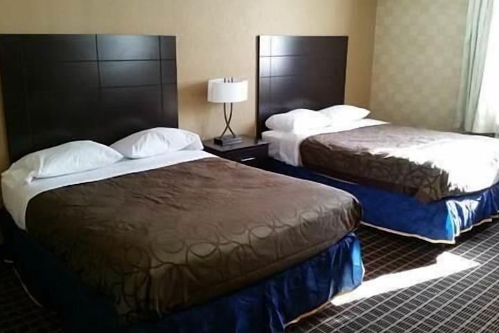 Room 18 of 33