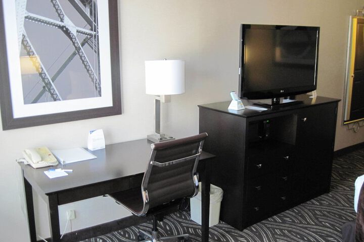 Kingston Regency Inn