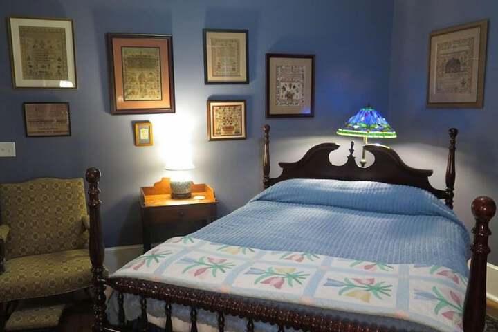 Room 49 of 69