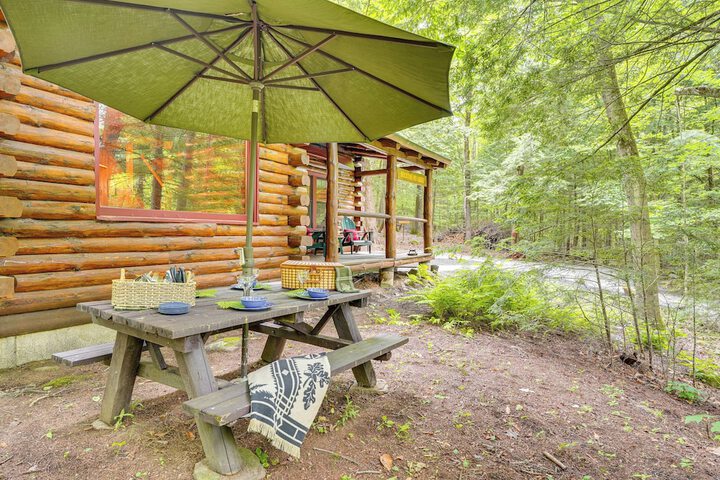 Lake & Beach Access at Lake Luzerne Cabin!