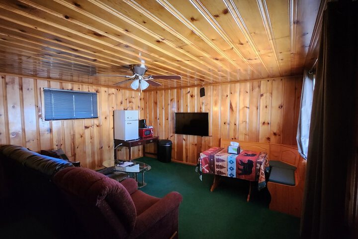 Eagle Nest Fly Shack and Lodge