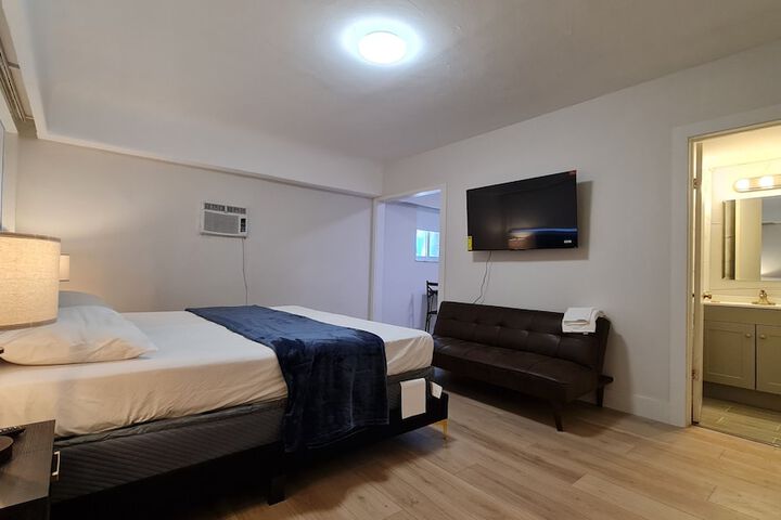Room 19 of 44