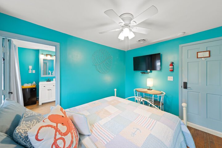Room 69 of 108