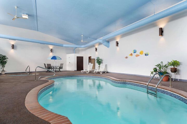 Pool 6 of 41