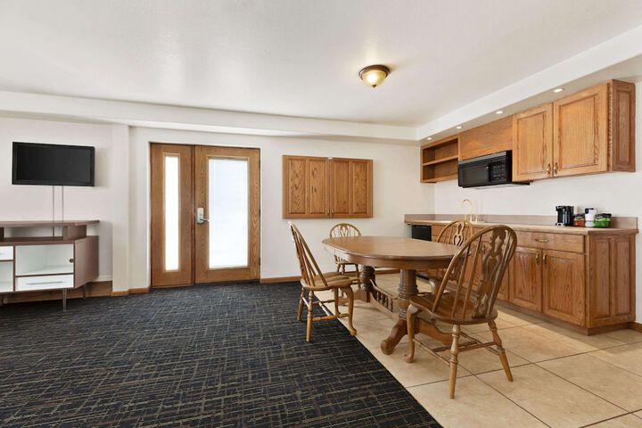 Room 15 of 41