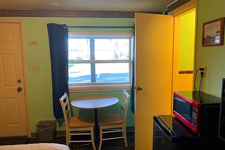 Tour Inn Motel