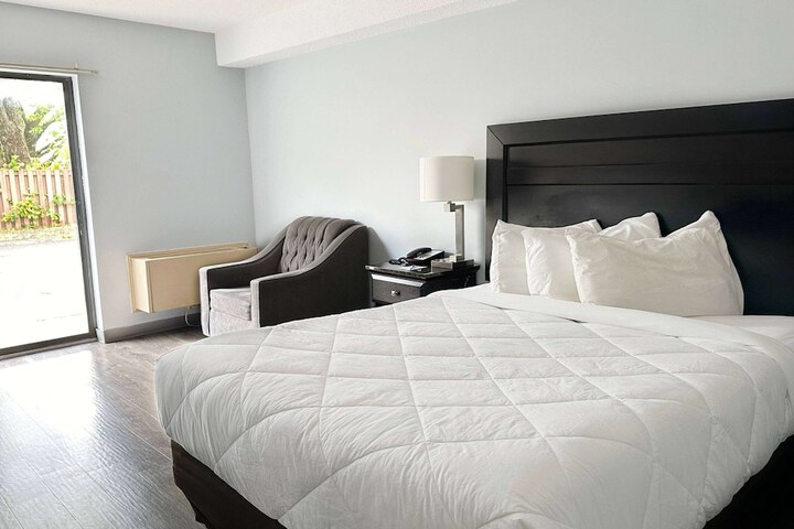 Room 20 of 32