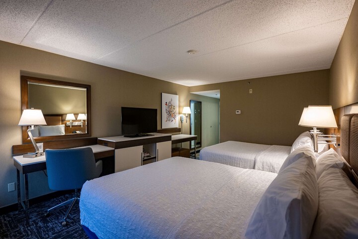 Room 10 of 19