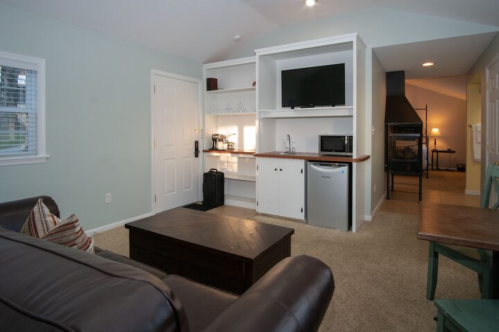 Room 72 of 119