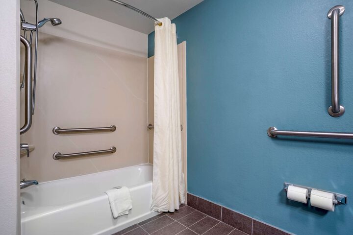 Room 26 of 31
