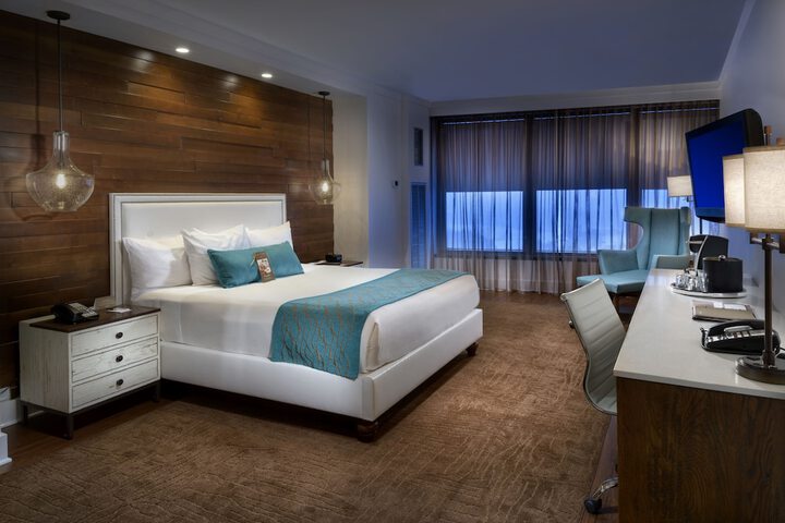 Room 9 of 33