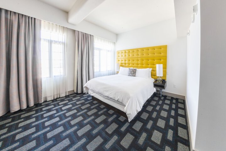 The Padre Hotel